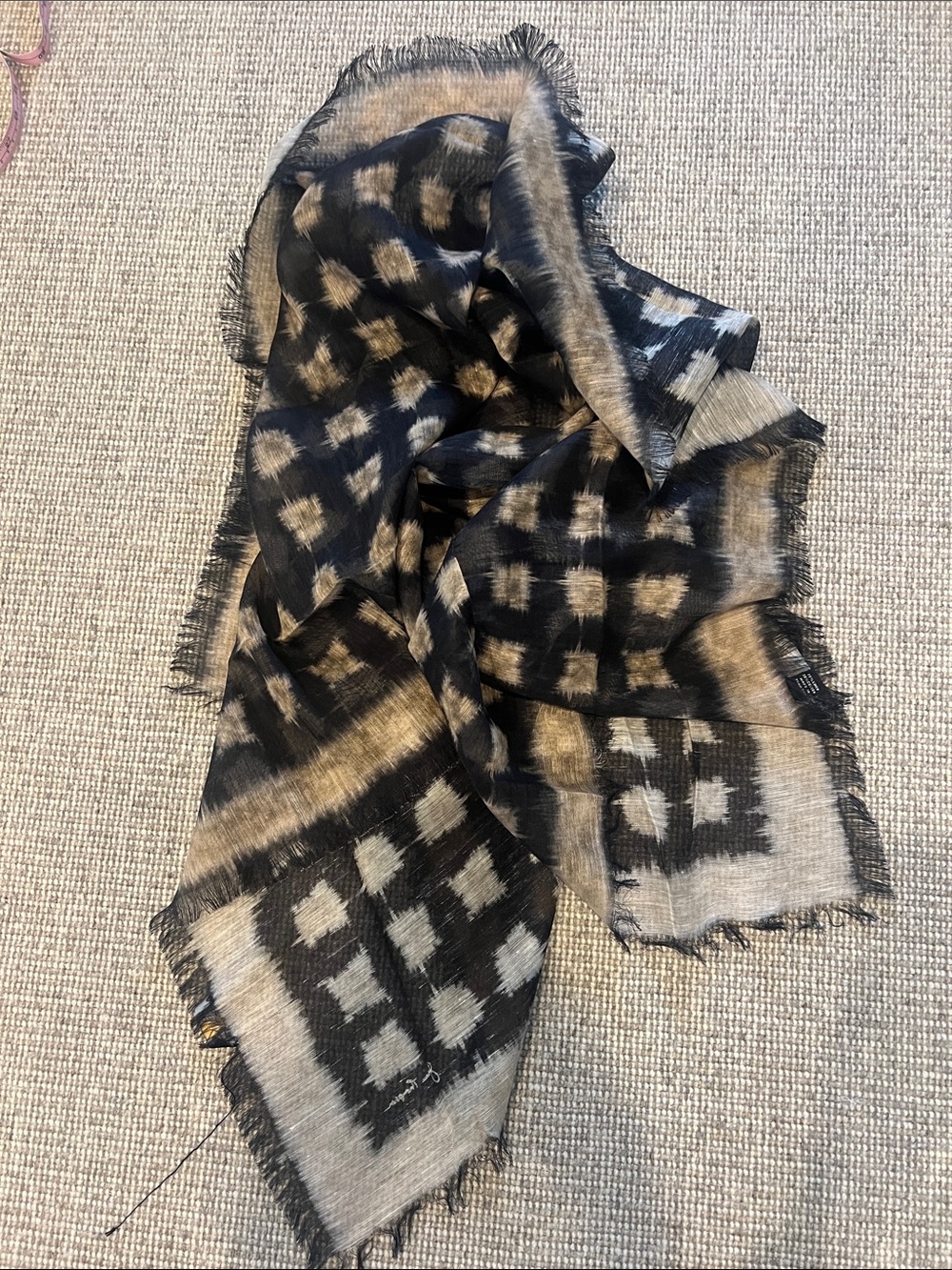 Jim Thompson  linen/cotton scarf.  Beautiful batik style pattern.